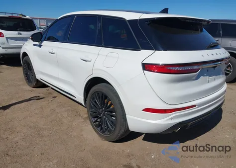 2023 Lincoln Corsair Standard z USA, uszkodzony, nr VIN 5LMCJ1CA1PUL00310